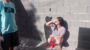 I invited a bricklayer to my house to give an estimate and I exposed my underpants by mistake, I had to seduce him.