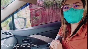 A beautiful Filipino girl gets a free ride and gives a blowjob to the Grab driver.