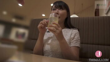 Two girls meet at a Japanese gastropub and engage in a threesome with one of them being a solo player.